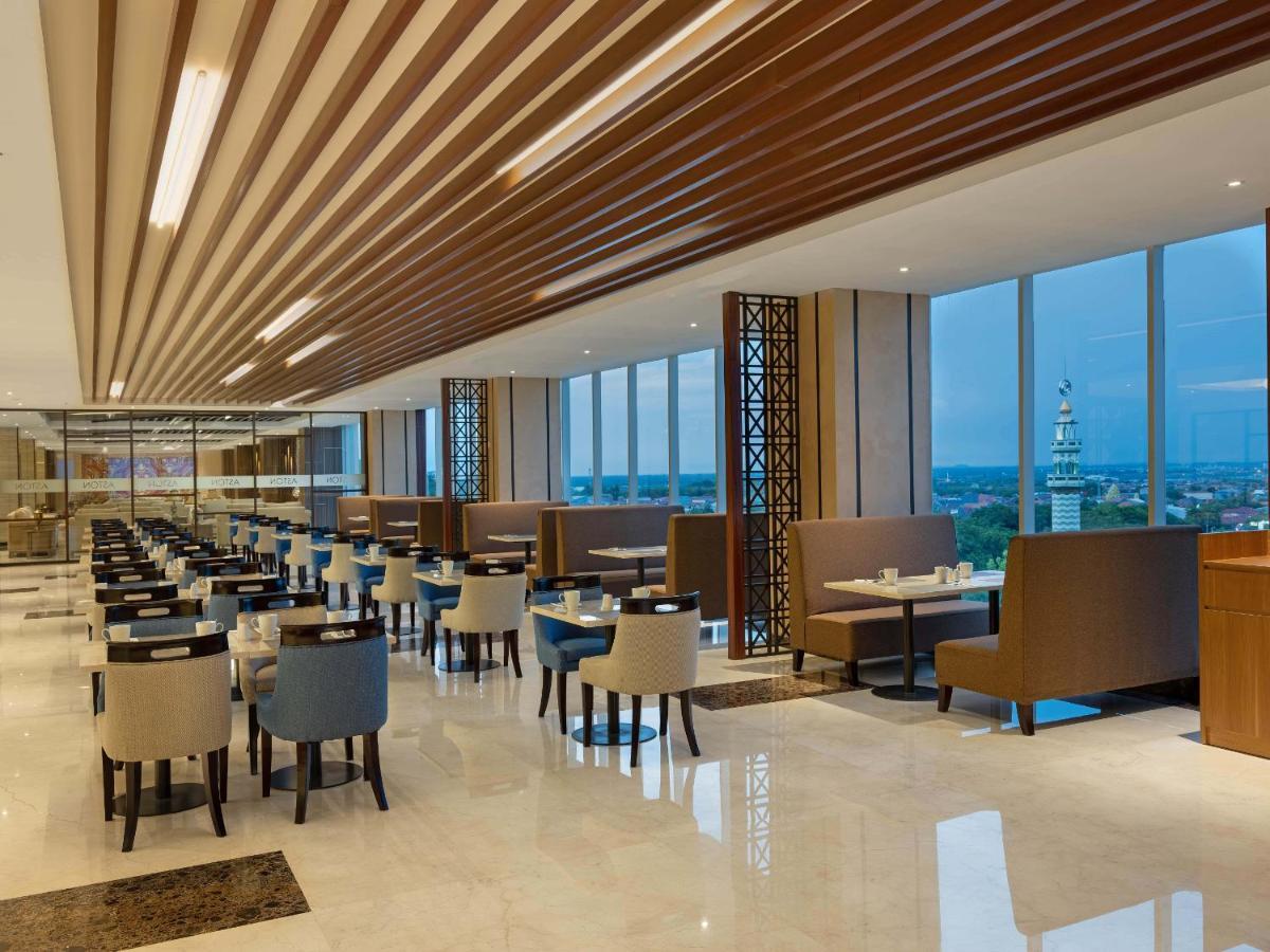 Aston Gresik Hotel & Conference Center Exterior foto
